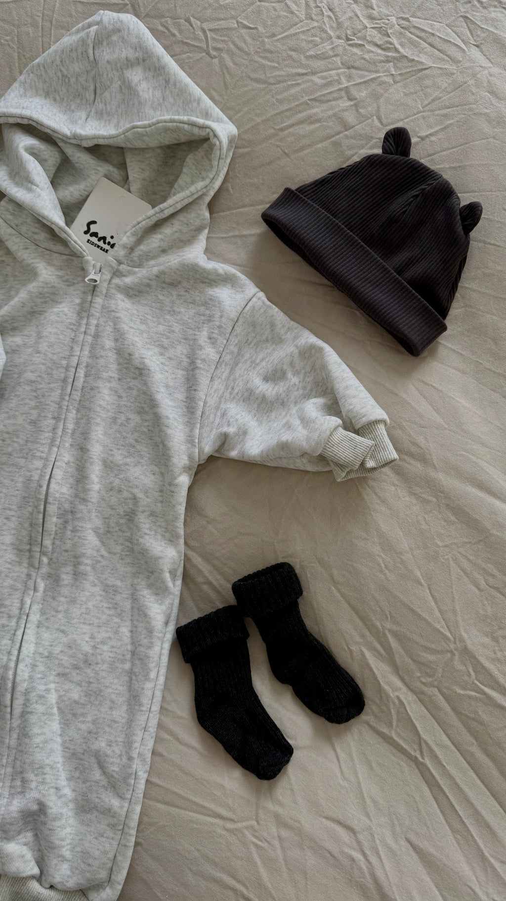 | LAZY BABY | GREY |