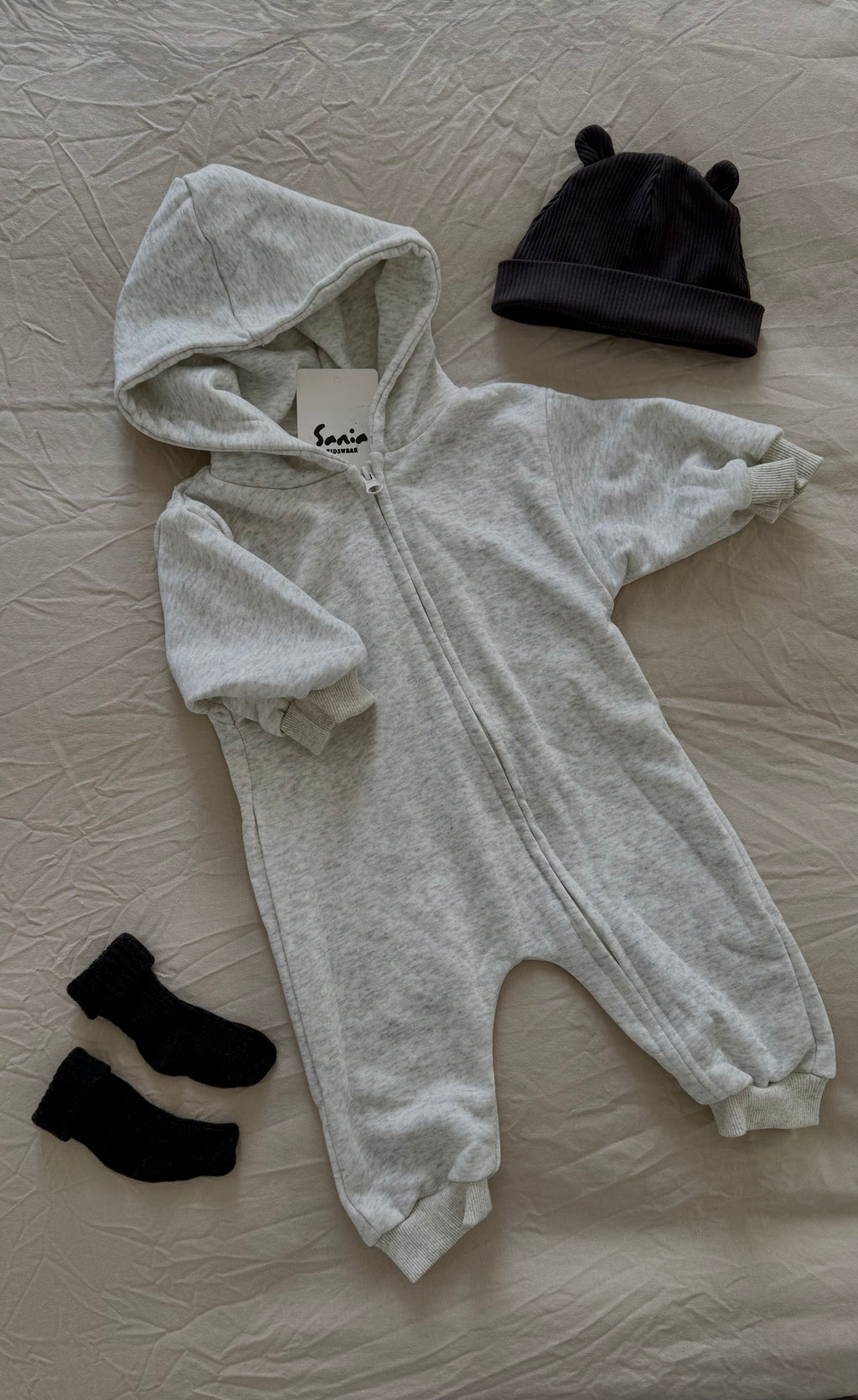 | LAZY BABY | GREY |